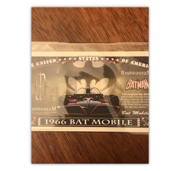 BRAND NEW!💯 1966 BATMAN NOVELTY NOTE WITH SIX 8.5x11 GLOSSY POSTERS BUNDLE SET - Picture 6 of 17
